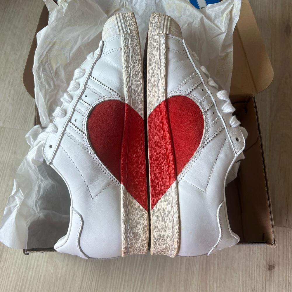Adidas Superstar 80s Heart sneakers